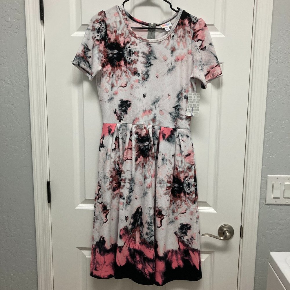 BNWT Lularoe Amelia Large Tie Dye Dress